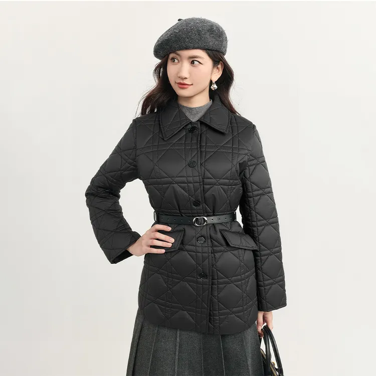 【巴黎秀场】洋气精致翻领藤格纹棉服外套353273