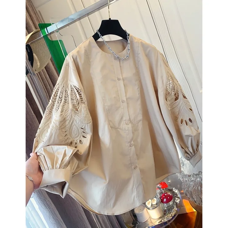 6268高级设计感气质法式镂空刺绣灯笼袖衬衫宽松上衣女装春季新款