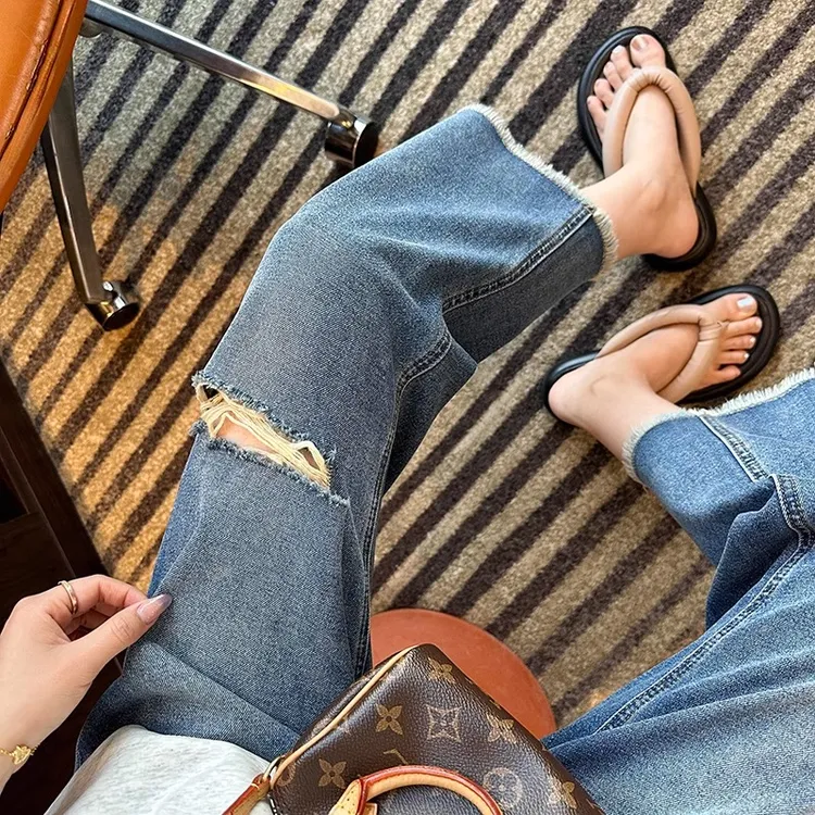 复古破洞直筒牛仔裤女2025新款胖mm大码高腰显瘦毛边九分阔腿裤