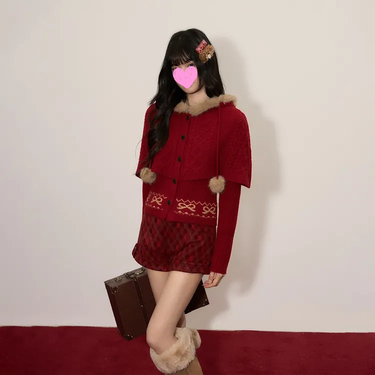 【圣诞新年款】umoumo乌蘑甜美氛围感毛绒连帽长袖斗篷绞花开衫毛衣
