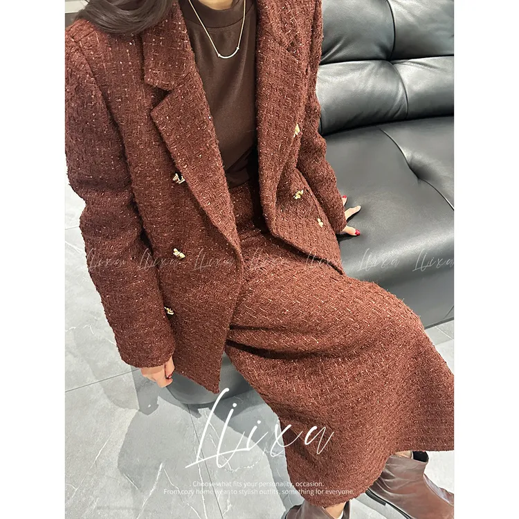 Liixu秋冬季设计感百搭90绒羽绒外套女半身裙两件套L58TZY6122