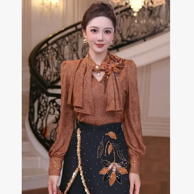 【芙娜妮】2025丝绒百搭圆领短款长袖上衣秋冬收腰女衬衫F2531159A