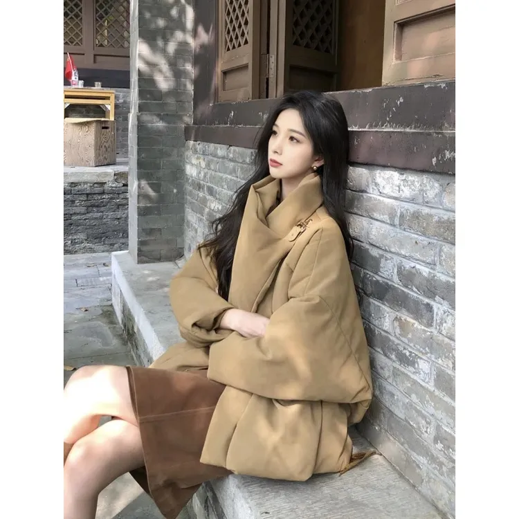 90白鸭绒大翻领短款羽绒服女2025新款小个子外套韩系设计感面包服