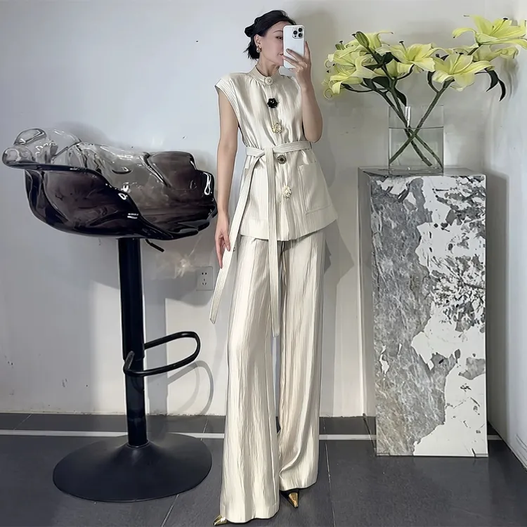 时尚套装2025夏季花扣包肩无袖系带收腰上衣直筒长裤纯色两件套