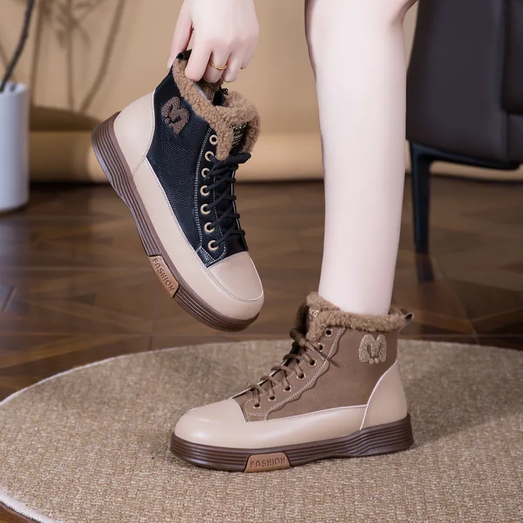 冬季短靴女2025新款爆款加绒保暖棉鞋真皮女鞋软底防滑大棉妈妈鞋