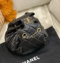 95新 Chanel/香奈儿 多多奢品/香奈儿22c饺子黑金包/98新包展