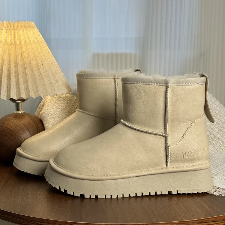 冬季真皮+全羊毛！真皮包边防水好打理时尚百搭保暖舒适雪地靴女款