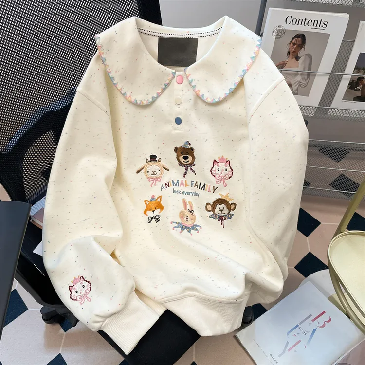 胖MM大码日系甜美减龄宽松百搭卫衣秋季polo领刺绣卡通洋气上衣