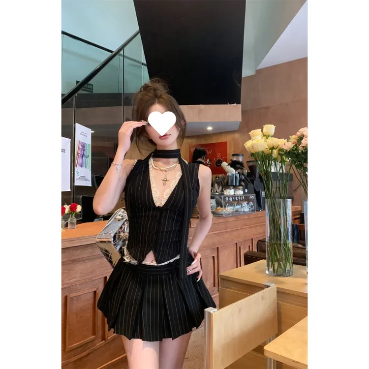 蕾丝花边v领条纹马甲背心女夏季小个子辣妹套装百褶半身裙两件套