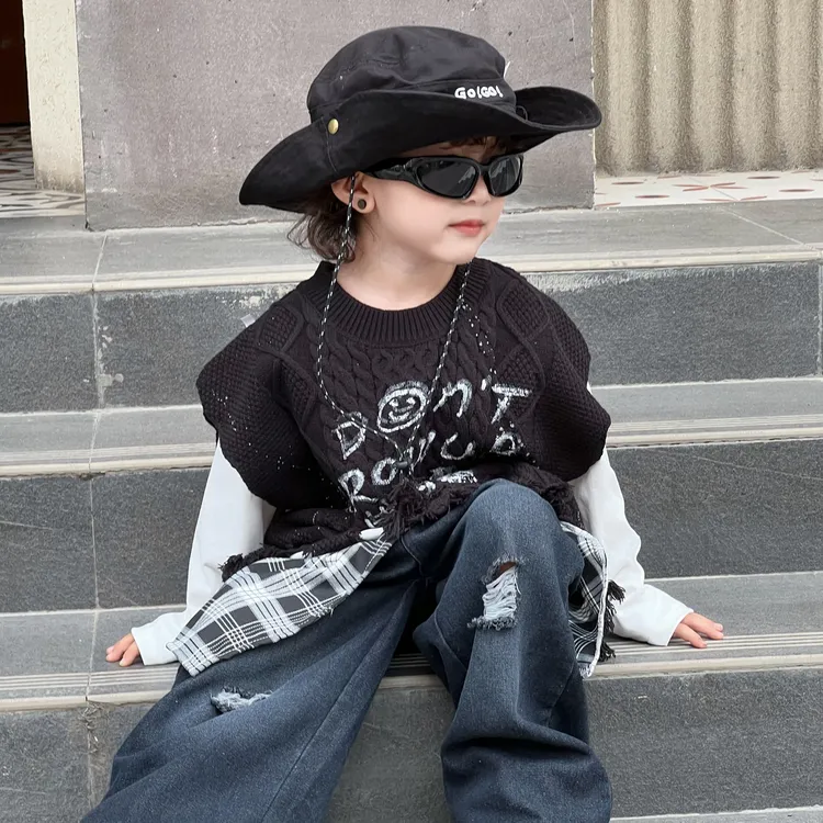 秋季新款2025爆款男童潮酷毛须边针织涂鸦手绘马甲洋气三件套CN6