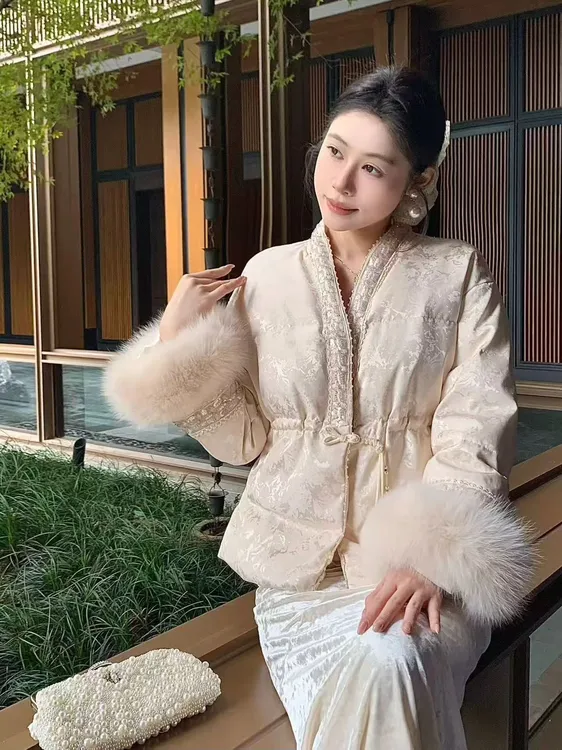 2025新款内收腰显瘦轻奢新中式保暖加厚棉服冬季百搭气质V领国风