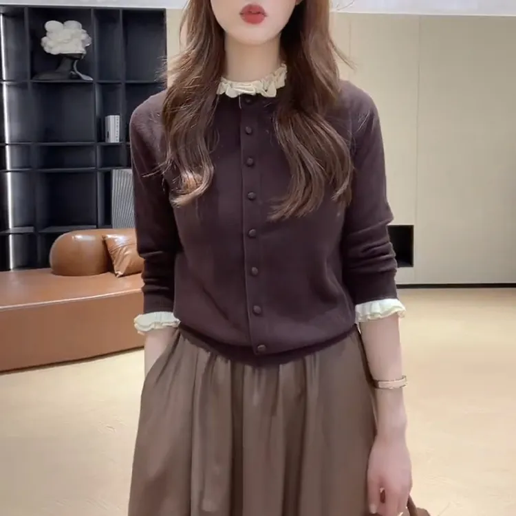 木耳边领口单排扣针织长袖上衣女2025秋季新款韩系设计感打底衣服