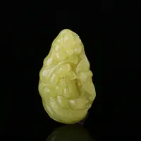 【泓贝珠宝-N537】和田玉老料黄口好事连连吊坠