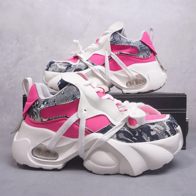 老爹鞋2025秋冬新款厚底增高时尚男鞋个性炸街潮流网红百搭休闲鞋