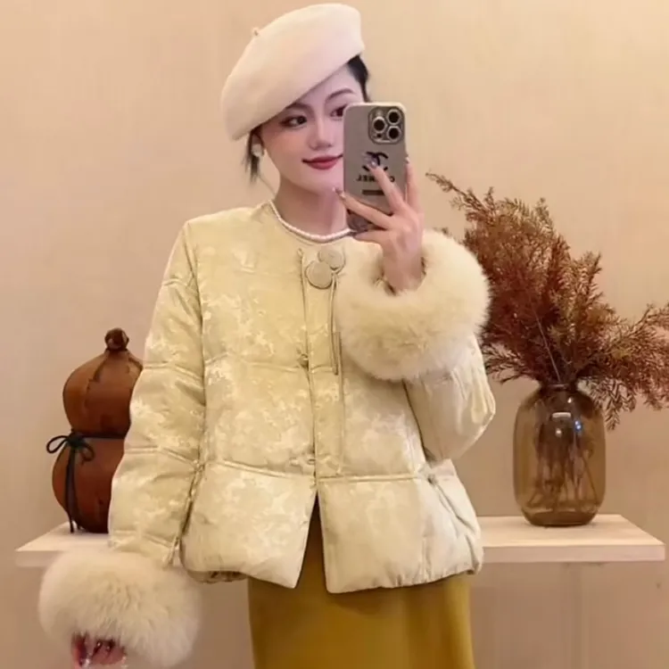 新中式国风流苏盘扣女2025冬季新款短款圆领石墨烯棉服外套