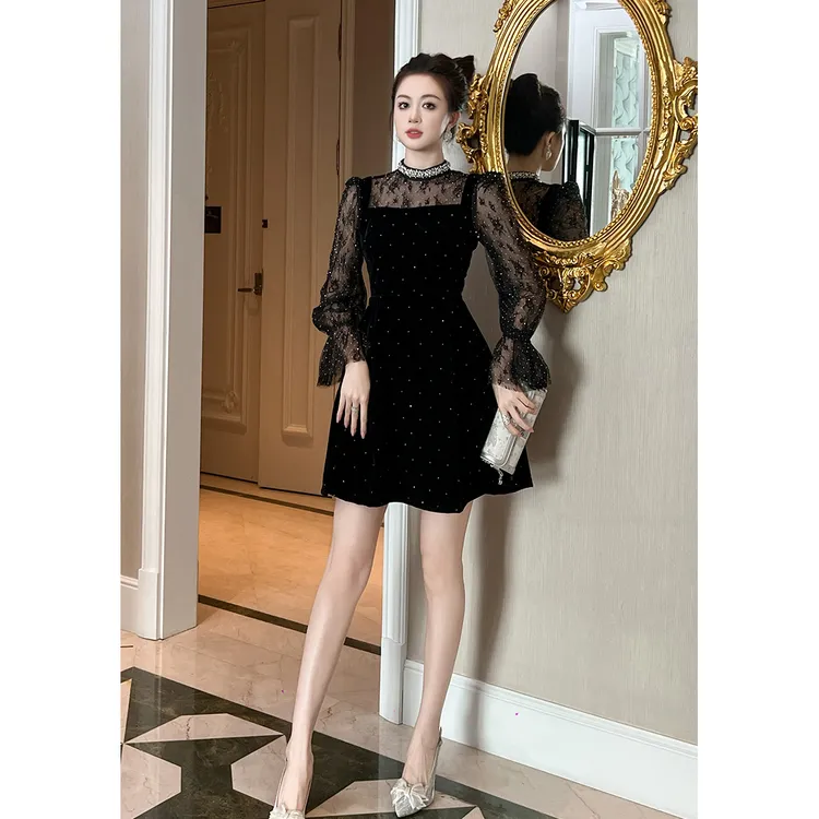 2025秋季法式气质赫本风贵气连衣裙拼接名媛轻奢宴会小黑裙9937