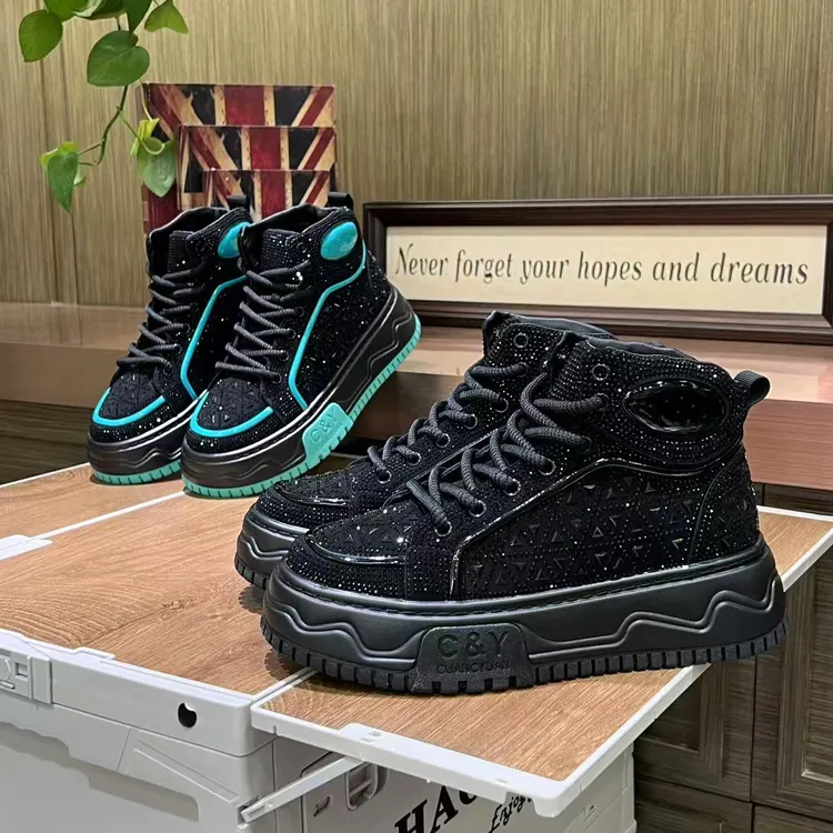 2025秋冬季时尚新款手工包底烫钻潮流增高百搭男款休闲鞋（皮鞋码）