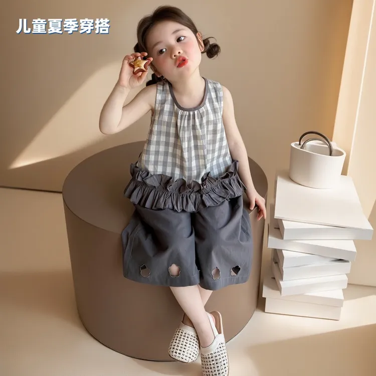 女童夏季格子背心破洞裤套装时尚宝宝韩版两件套洋气童装