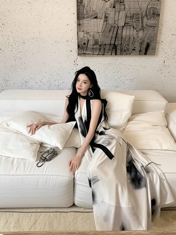 （渲染）海边度假巨好看的连衣裙夏季大方挂脖吊带裙子背心裙L5223#