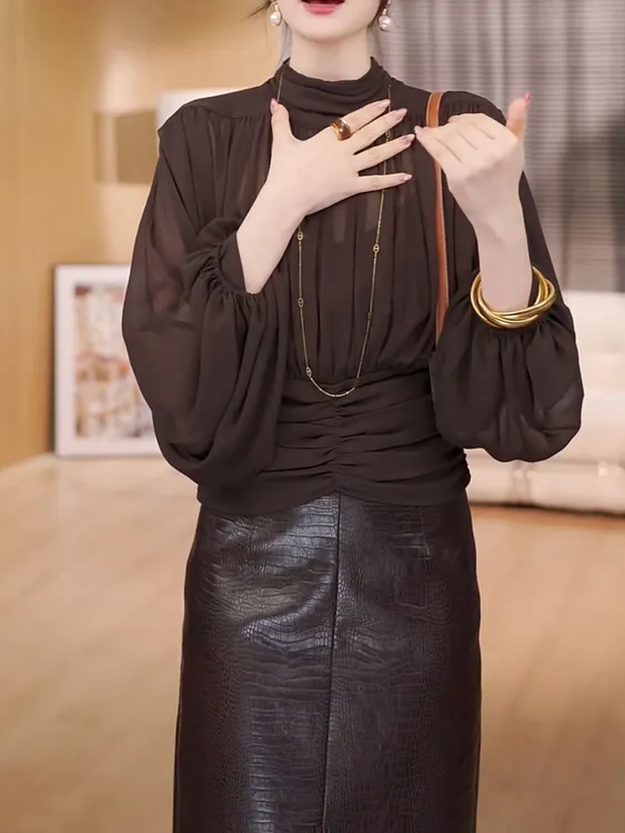 秋季流行穿搭一整套女2025新款小众设计感长袖衬衫包臀半身裙套装