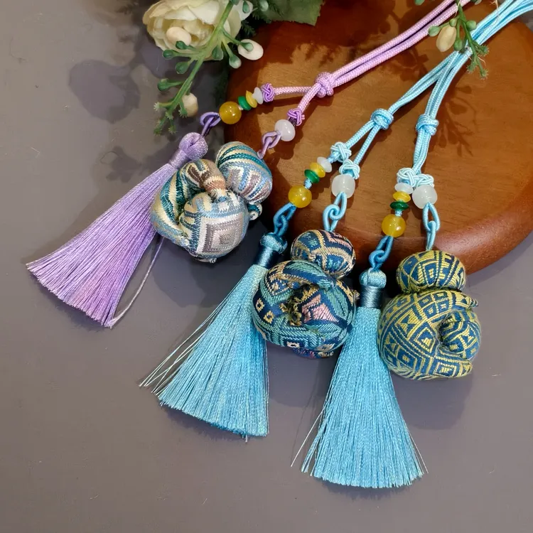 广西吉祥物麽乜 艾草挂件4cm