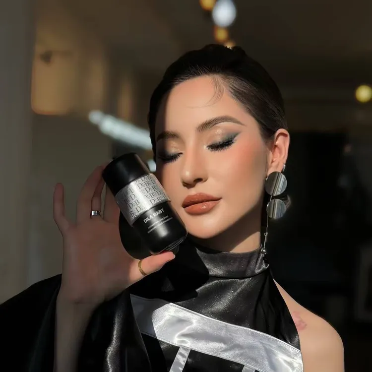 dila  baby 粉底液爆款新上市迪辣贝比虾青素遮瑕养肤粉底液