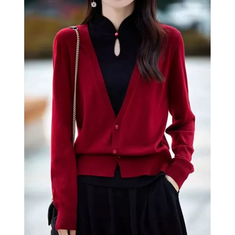 2024春秋红色国风立领盘扣针织衫上衣女洋气百搭假两件毛衣打底衫