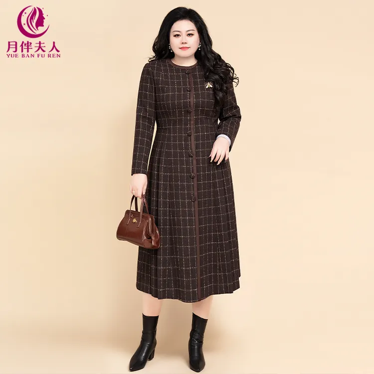 月伴夫人2025冬季新款大码法式英伦风格纹毛呢收腰气质连衣裙5566