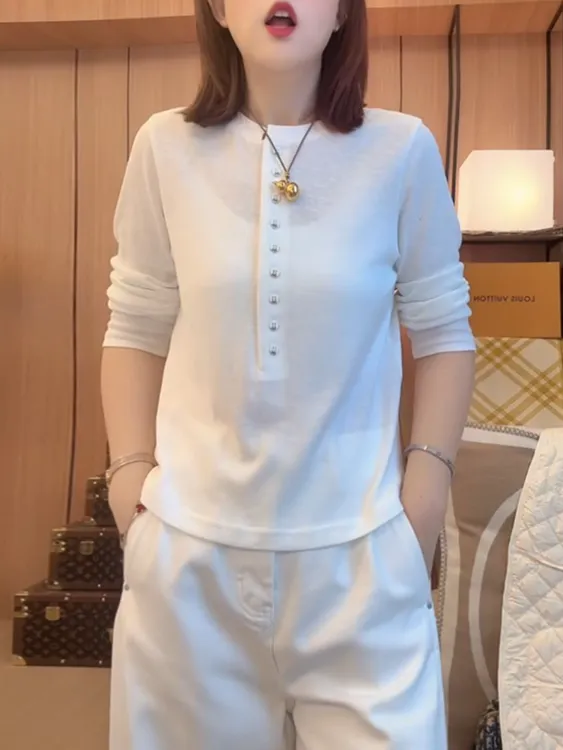 高级感白色正肩长袖t恤女装秋冬季2025新款半开领上衣打底衫女士