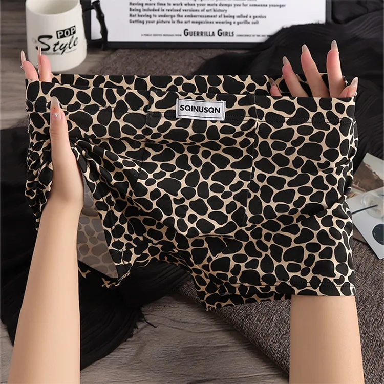 狂野男人豹纹内裤男冰丝男士平角内裤透气夏季薄款性感四角裤短裤