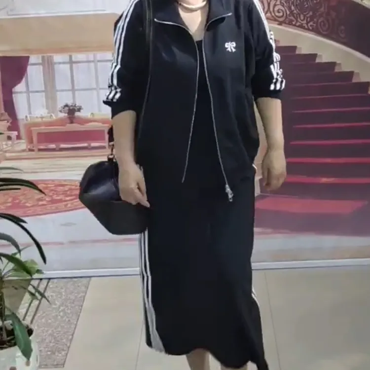 大码女装，上衣加裙子——17114号