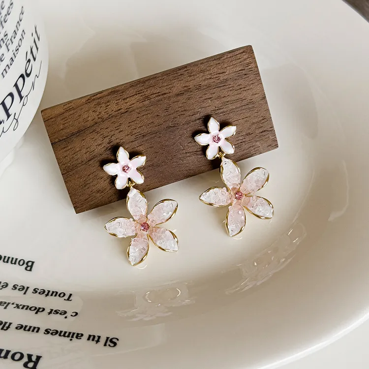 铜合金珐琅耳饰 水晶花朵耳钉小众高级感甜美小清新耳饰新款女