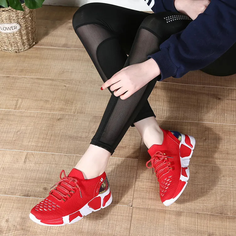 秋冬新款时尚软底舞蹈鞋女广场舞鞋网面透气曳步舞跳舞鞋鬼步舞鞋