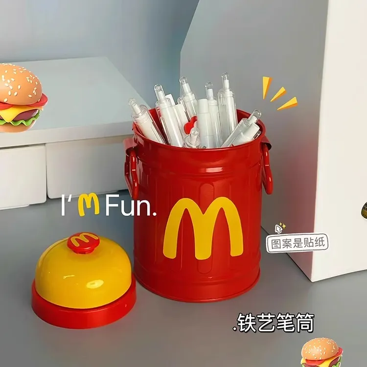 麦门笔筒铁艺美式创意可爱高颜值学生桌面文具办公室收纳桶复古