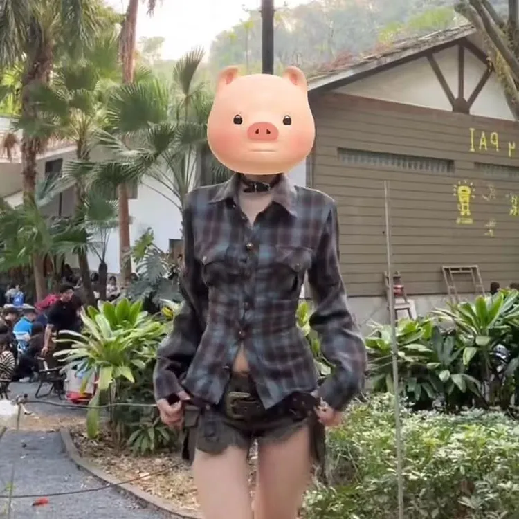 修身复古辣妹长袖上衣休闲高级感格子衬衫女套装超短裤春季两件套