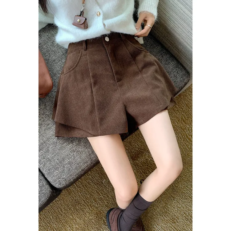 复古灯芯绒裙裤女秋冬大码不规则设计感高腰百搭条绒A字阔腿短裤