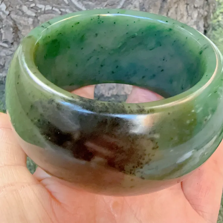 新疆和田玉碧玉红皮籽大宽镯
