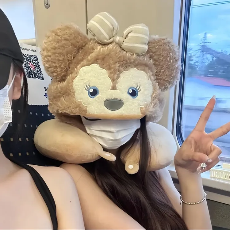 可爱卡通雪莉玫U型枕毛绒旅行u型枕学生连帽创意颈脖礼物便携枕头