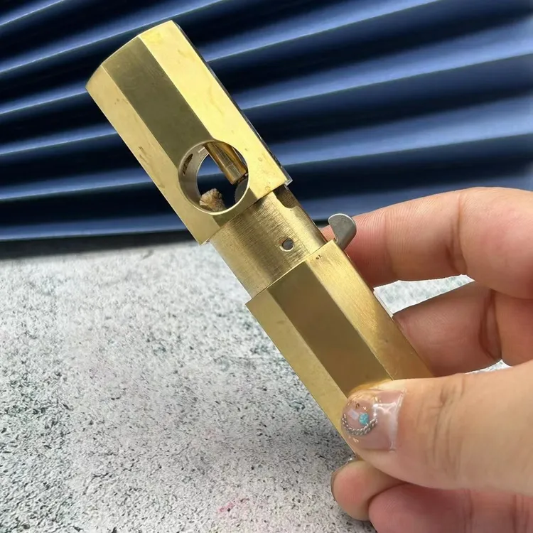 手工黄铜八角弹射战壕煤油打火机双面出火点烟斗机械感强创意礼