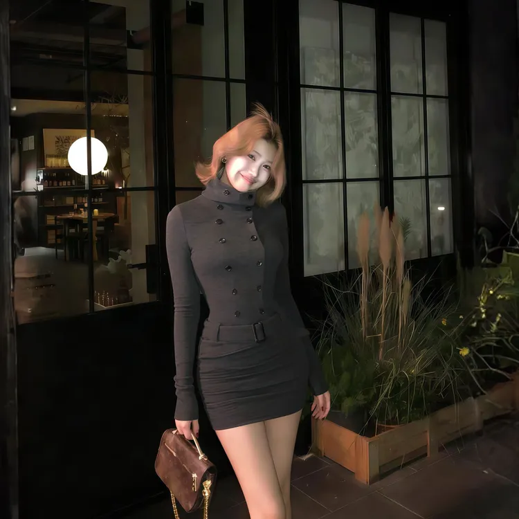 法式气质优雅排扣包臀裙秋冬季复古高级感加厚高领收腰显瘦连衣裙