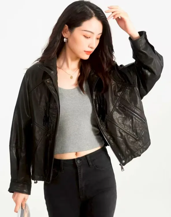 2563海宁秋上新头层油腊牛皮时尚洋气减龄女机车款短款皮夹克外套