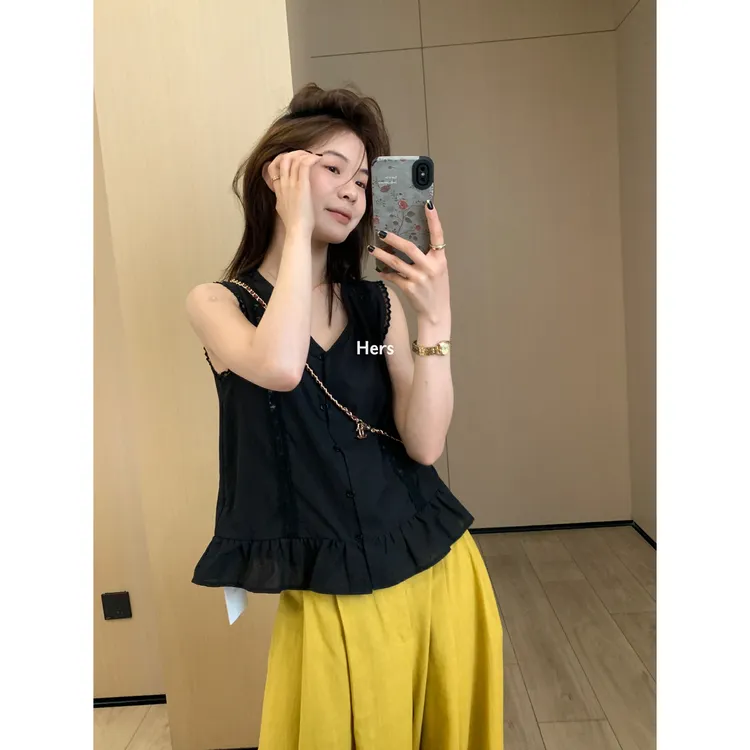 Hers一勺甜小众设计韩系简约钩花V领无袖背心小衫女夏季上衣20960
