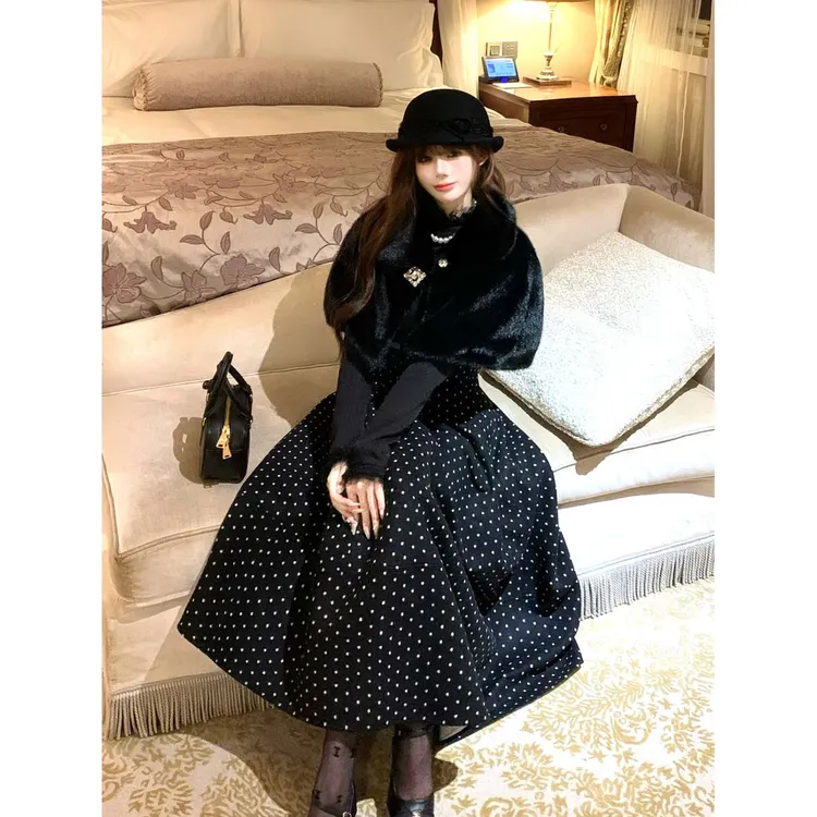赫本小姐法式收腰黑色波点长裙斗篷披肩三件套气质小众设计感套装