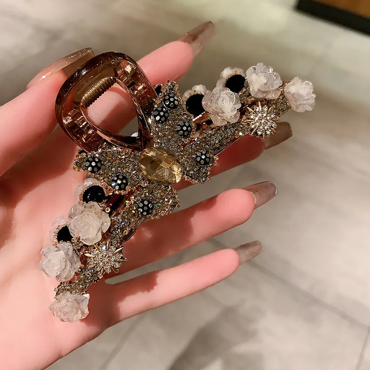 轻奢蝴蝶玫瑰花抓夹女高级感镶钻后脑勺盘发夹鲨鱼夹优雅头饰发饰