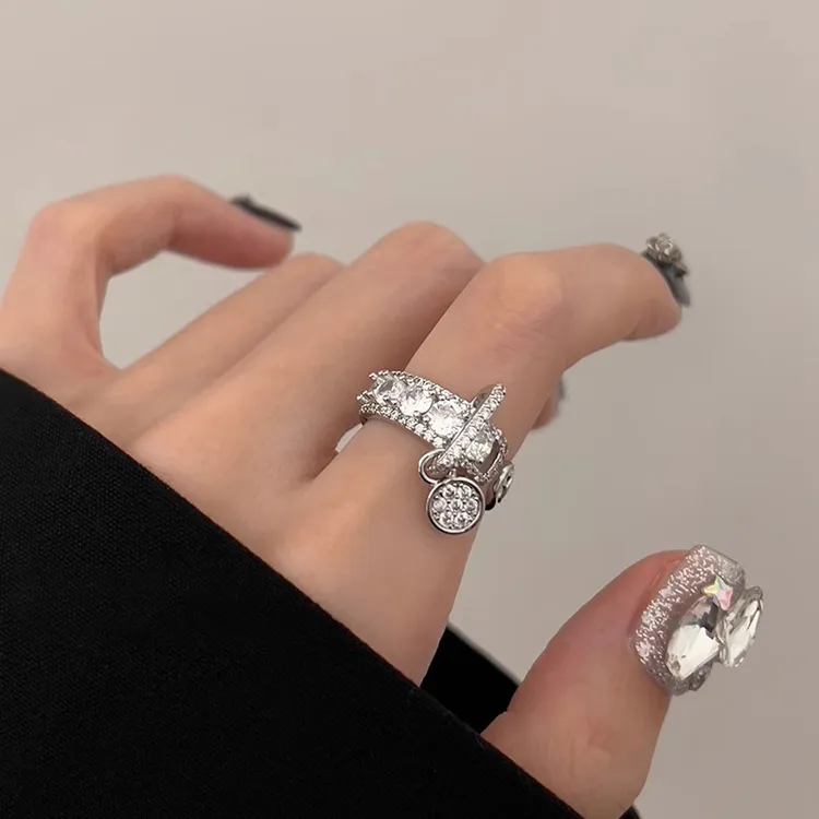 铜合金戒指 韩版小众ins满钻戒指女时尚个性轻奢百搭高级感食指环