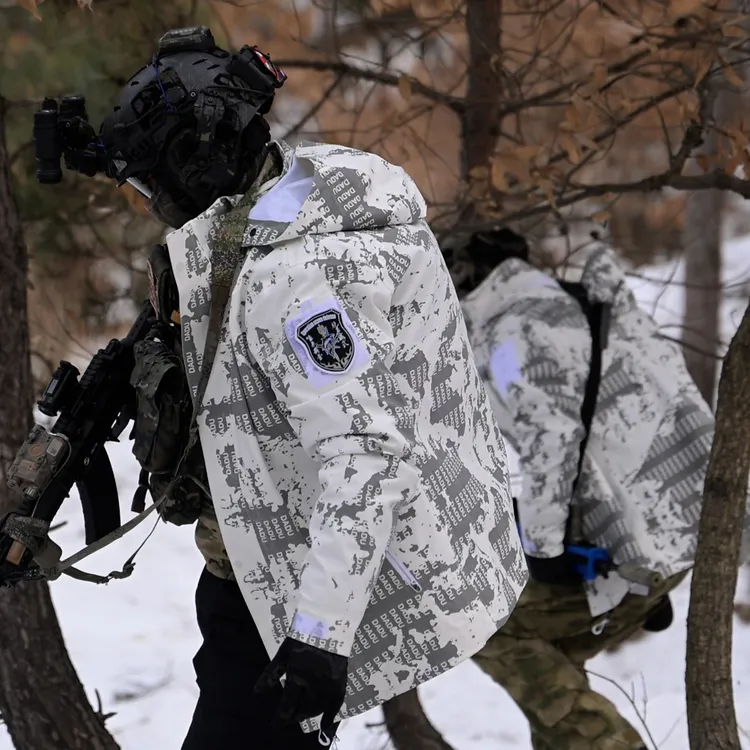 2024DADU感温D1雪地迷彩自研A3镀膜硬壳冲锋衣防水透气