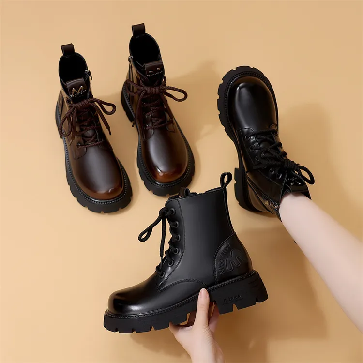 英伦风厚底马丁靴女2025秋冬新款百搭软底增高显瘦女短靴大码4142