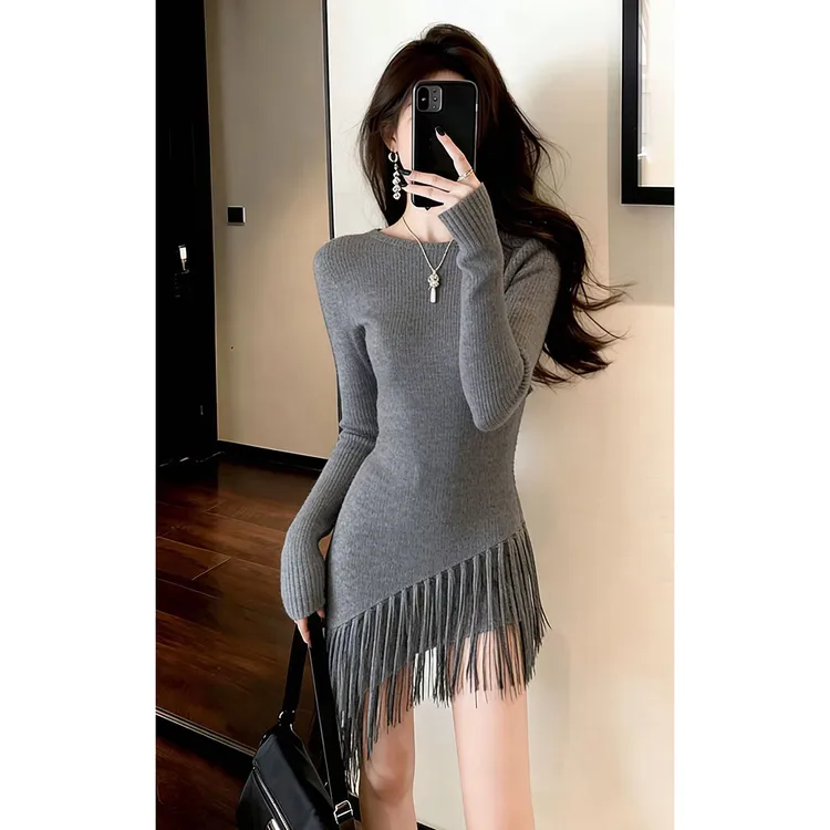 法式赫本风不规则流苏长袖连衣裙女秋冬设计感修身显瘦打底短裙子