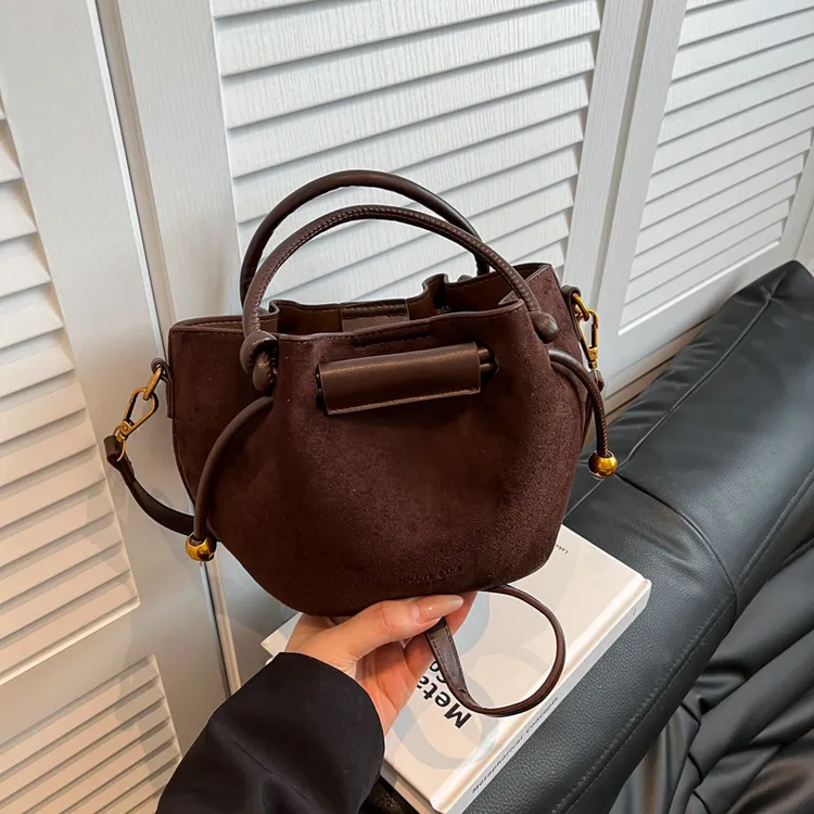 佐猫包包女款爆款2025新款秋冬复古磨砂女士手提包单肩包女斜挎包