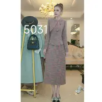 2025秋冬新款时尚气质显瘦连衣裙女遮肉中长款5031